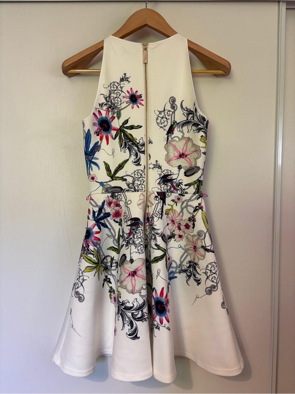 Ted Baker Samm Floral Dress Size 4 Passion Flower Fit & Flare Wedding Guest - Picture 6 of 15